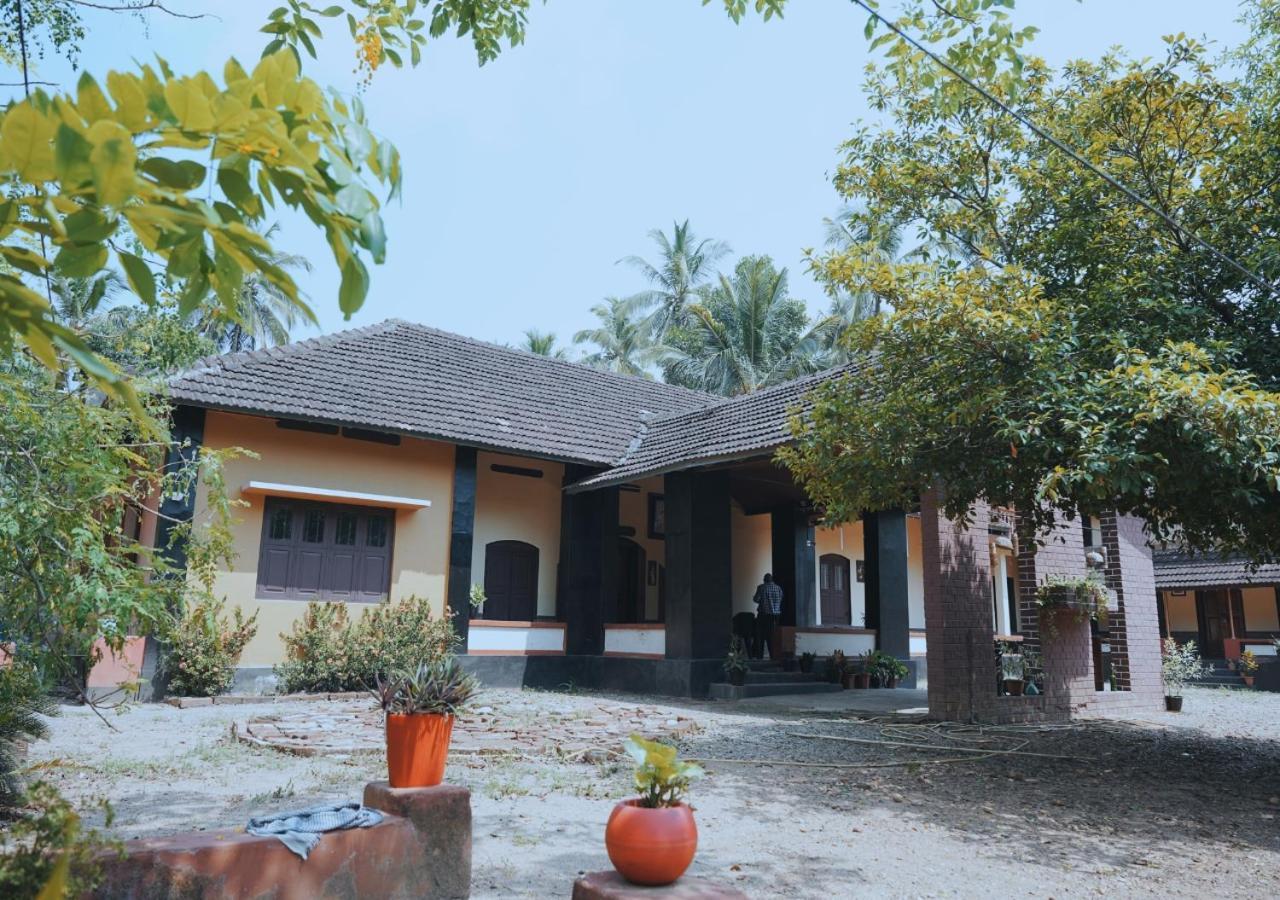 Vintage Vista Farm stay Lakkidi